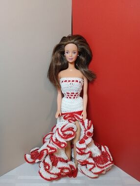 Barbie 1991 Brown Hair White & Red Crochet Ruffle Gown, Underwear Shoes Earrings